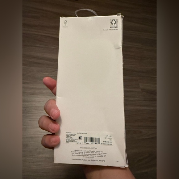 Time and Tru Cream Heart Key Chain and Black Self Adhesive Phone Pocket-NWT - Picture 2 of 3